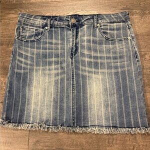 Denim Frayed Hem Skirt